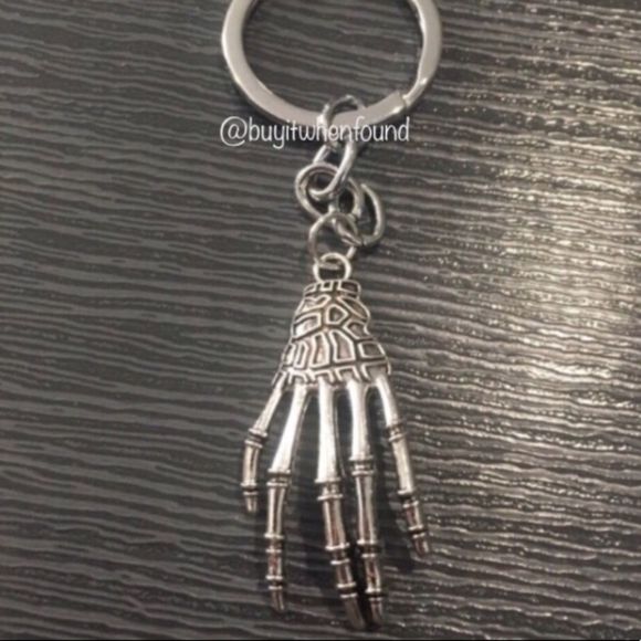 Skeleton Hand Steam Punk Gothic Skull Keychain - Picture 6 of 6